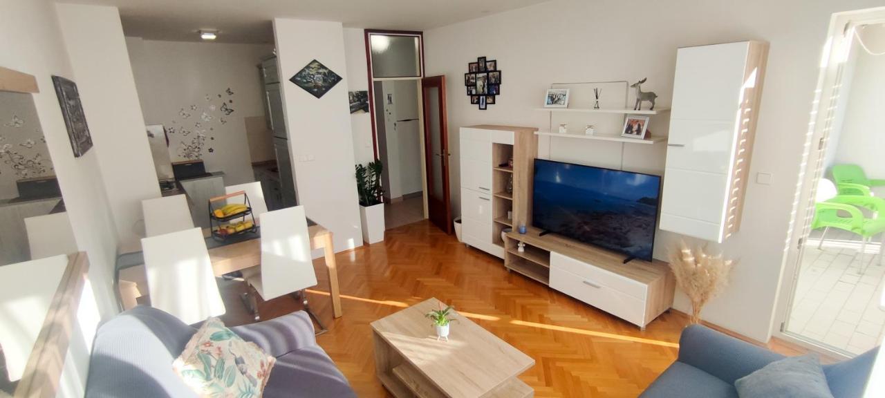 Appartement Nikolic Makarska